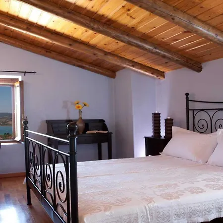Theasis Villa Lijá